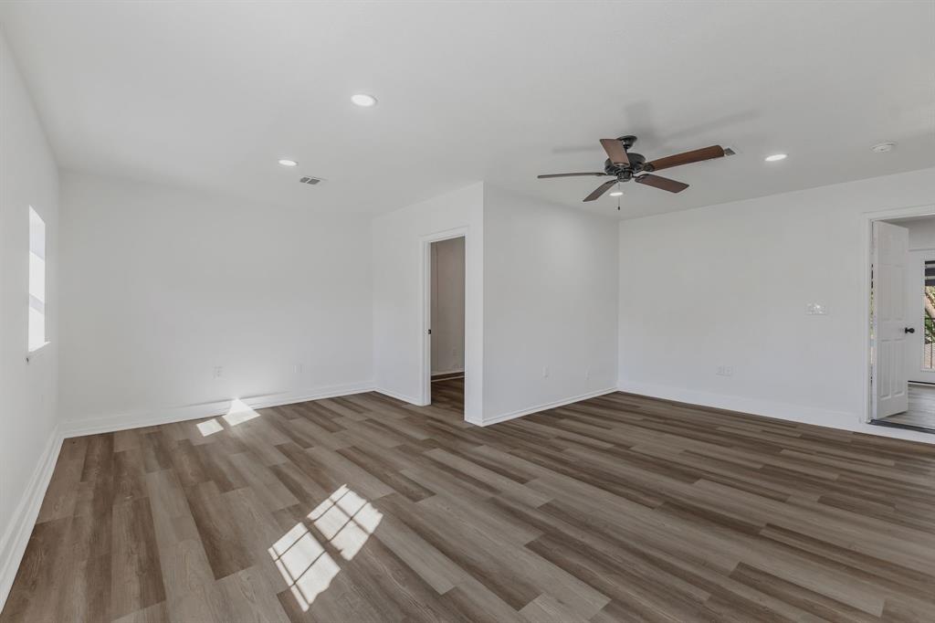 7002 Troy Glen Drive Property Photo 16