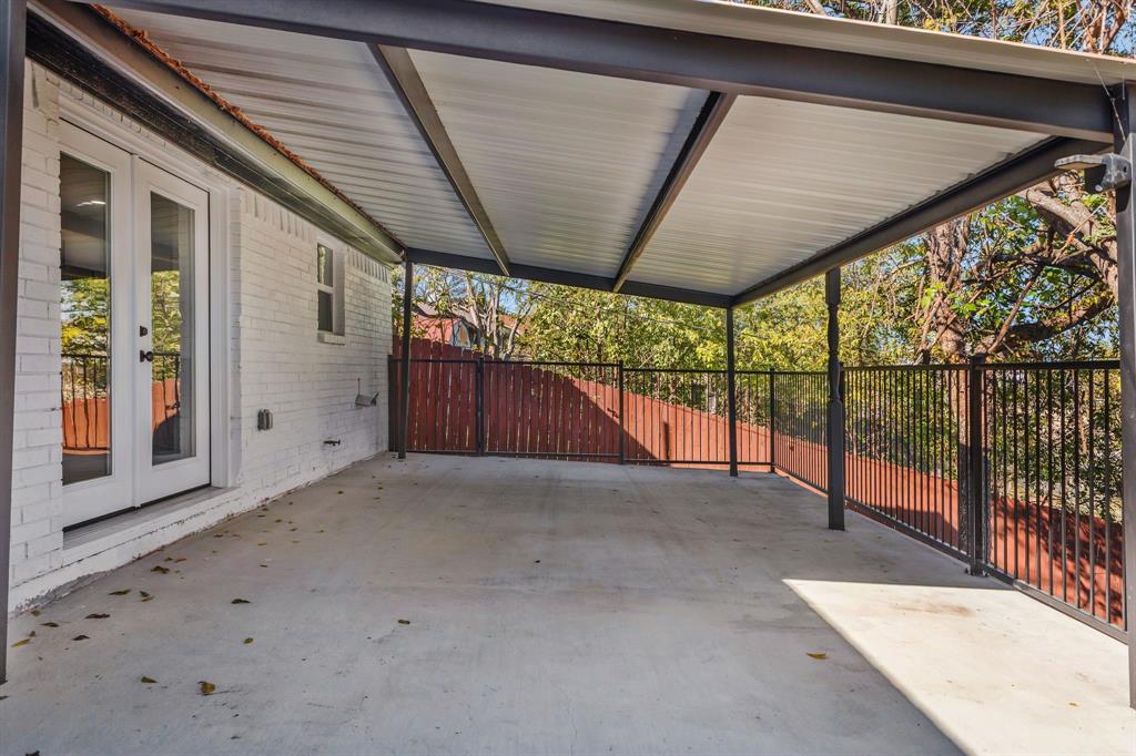 7002 Troy Glen Drive Property Photo 26