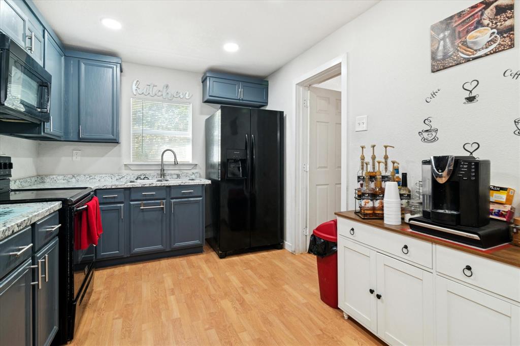 3207 Pine Street Property Photo 11