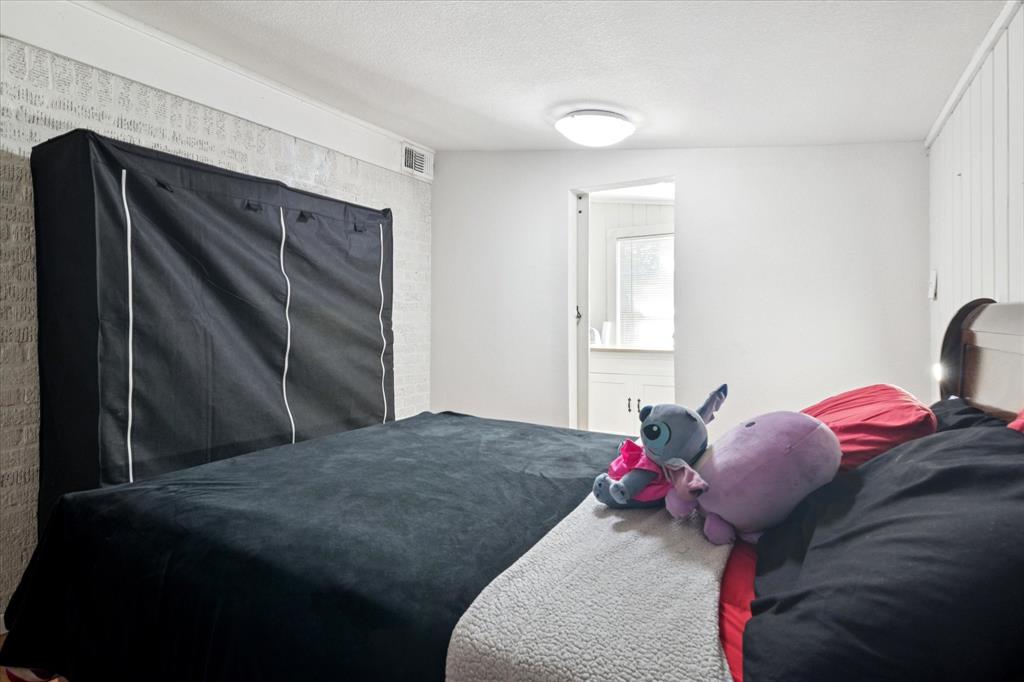 3207 Pine Street Property Photo 17