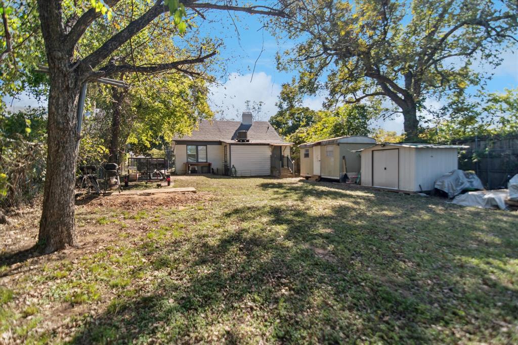 3207 Pine Street Property Photo 23