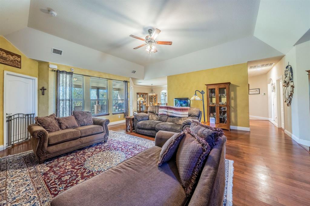 2852 Sonterra Drive Property Photo 11