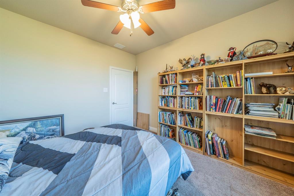 2852 Sonterra Drive Property Photo 17