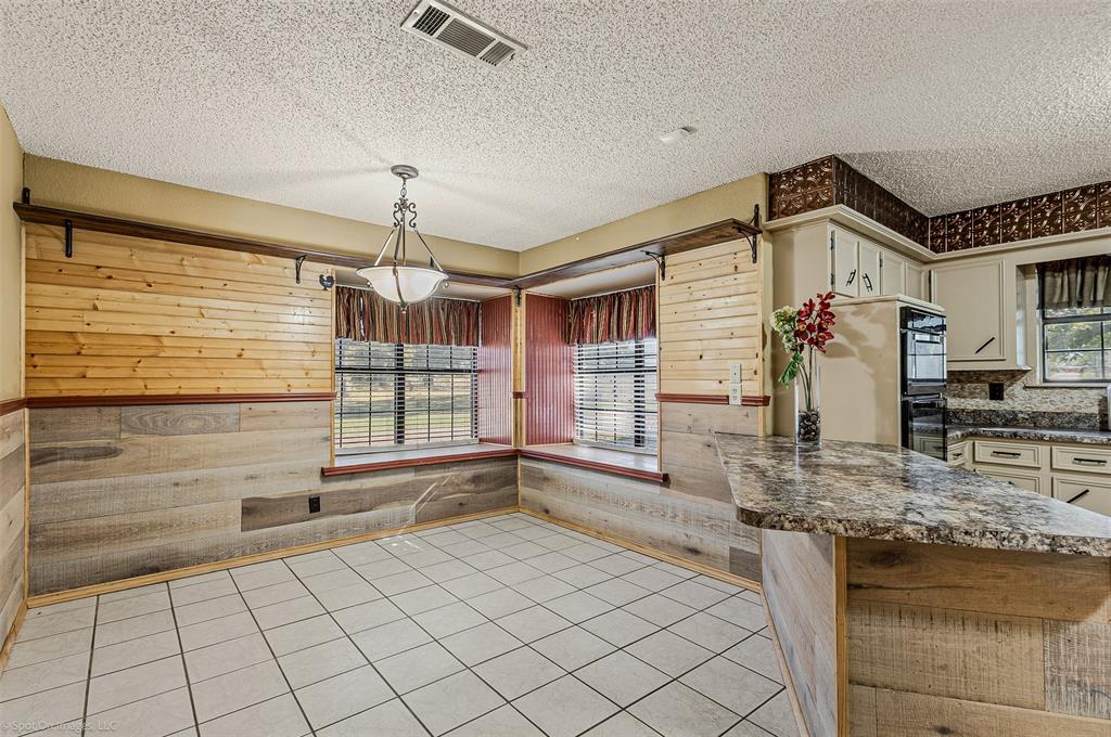 9510 S State Highway 34 Property Photo 11