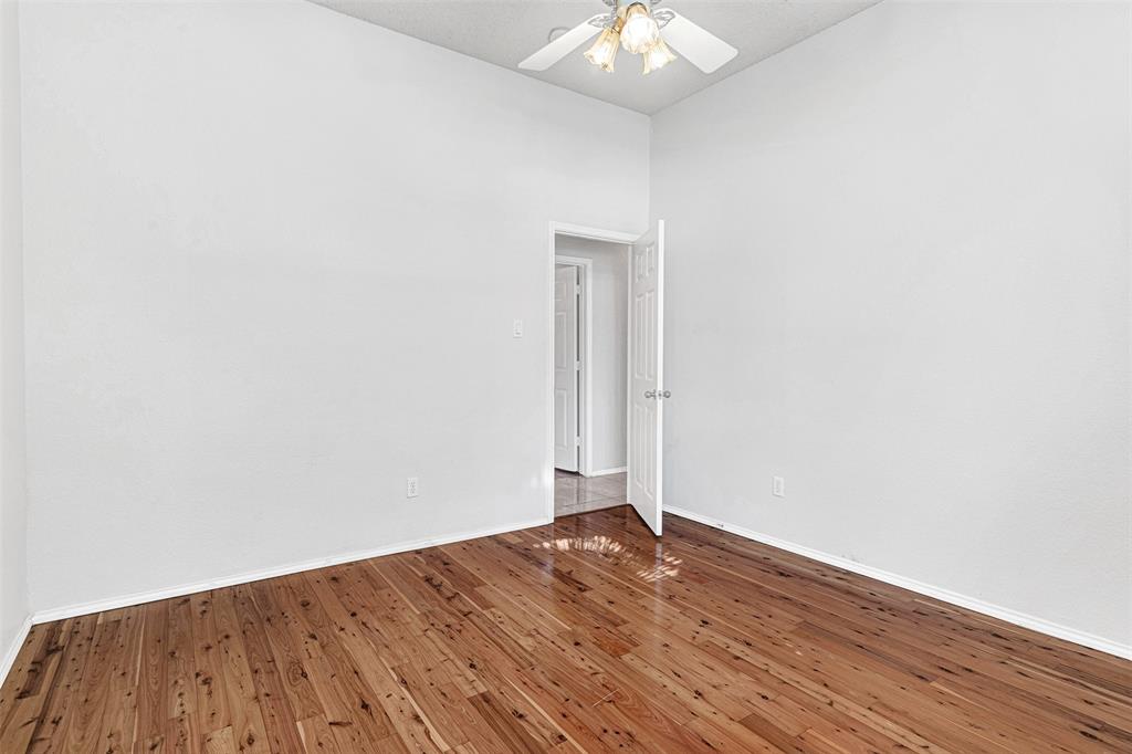 1303 Hillcrest Drive Property Photo 14