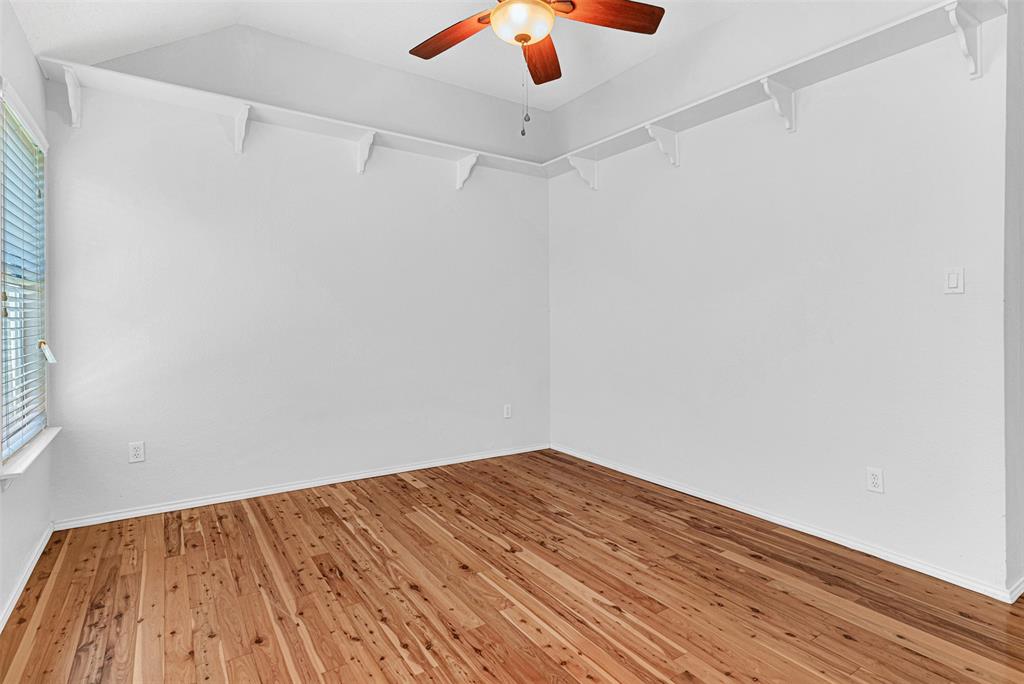 1303 Hillcrest Drive Property Photo 16