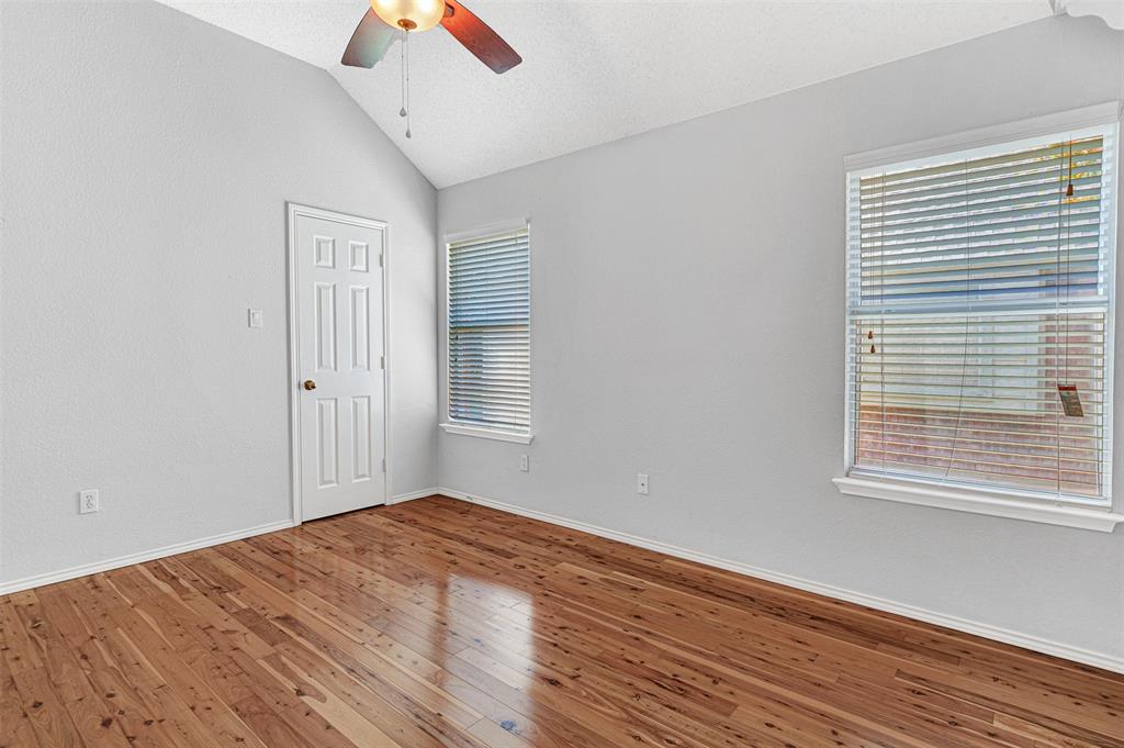 1303 Hillcrest Drive Property Photo 17
