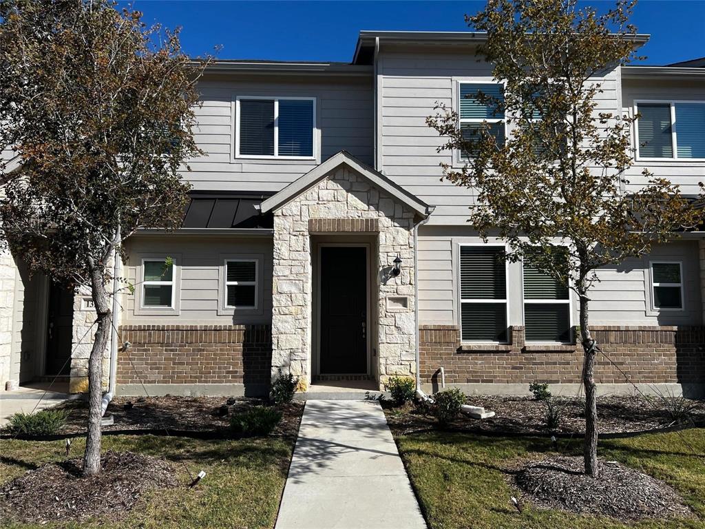 2412 Freshwater Lane Property Photo 2