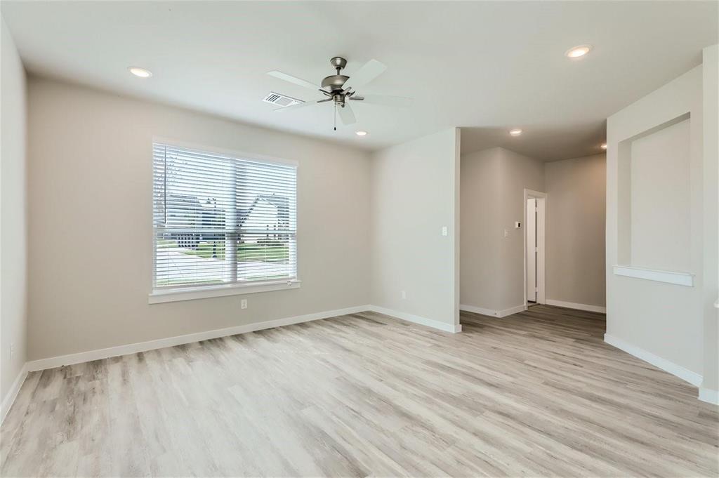 2412 Freshwater Lane Property Photo 3