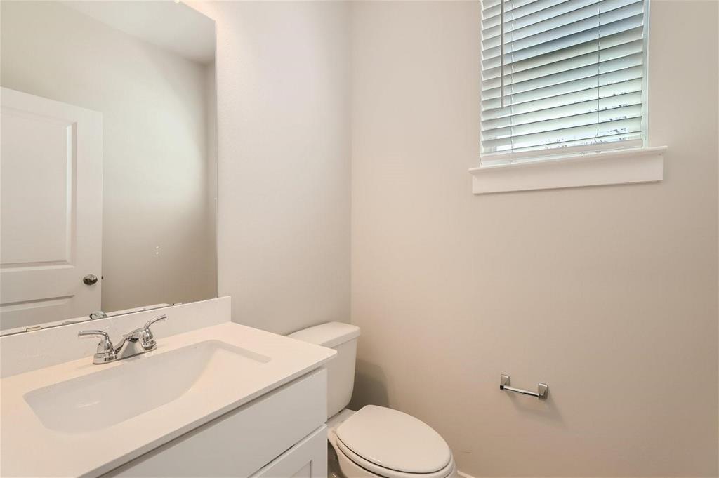 2412 Freshwater Lane Property Photo 5