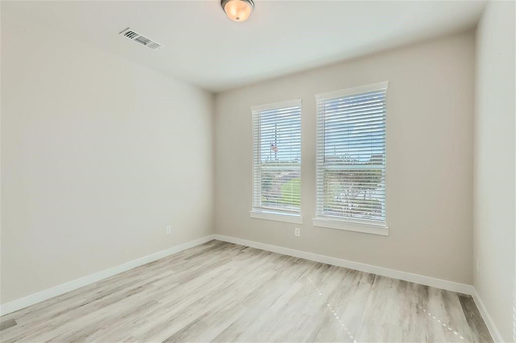 2412 Freshwater Lane Property Photo 10