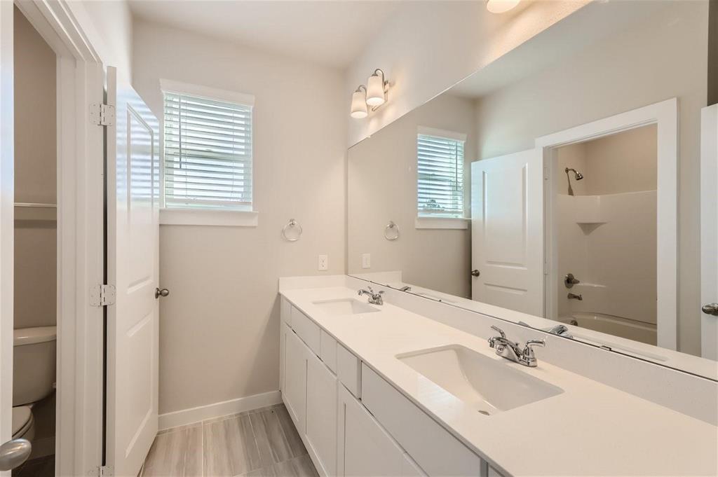 2412 Freshwater Lane Property Photo 11