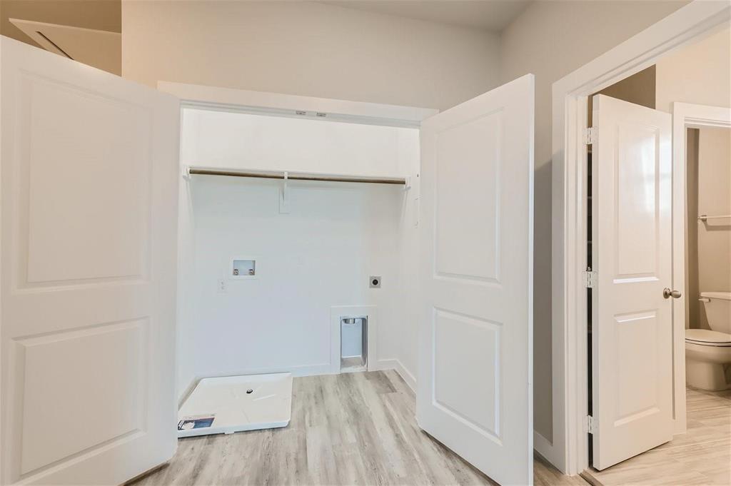 2412 Freshwater Lane Property Photo 12