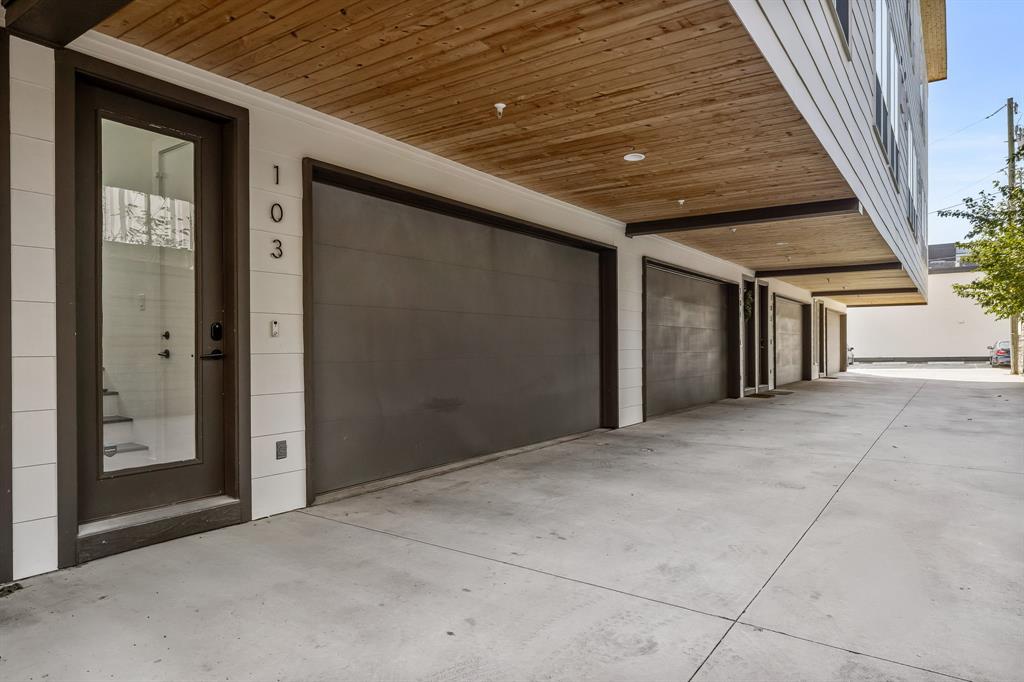 2317 Moser Avenue 103 Property Photo 3