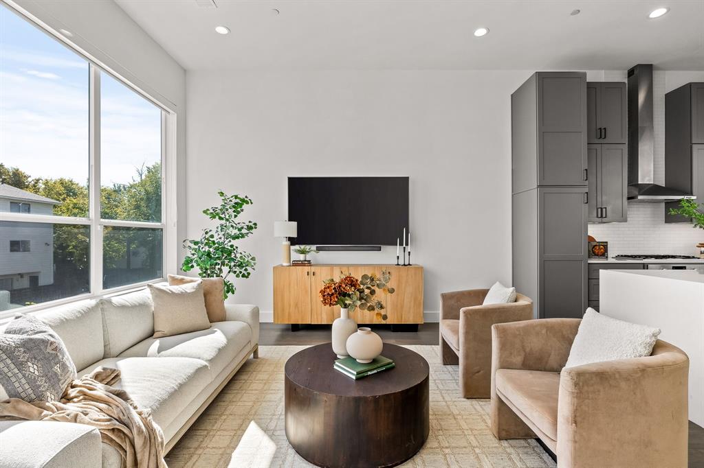 2317 Moser Avenue 103 Property Photo 6