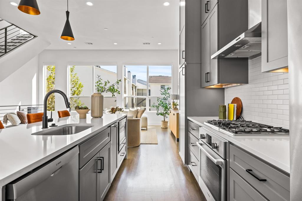 2317 Moser Avenue 103 Property Photo 13