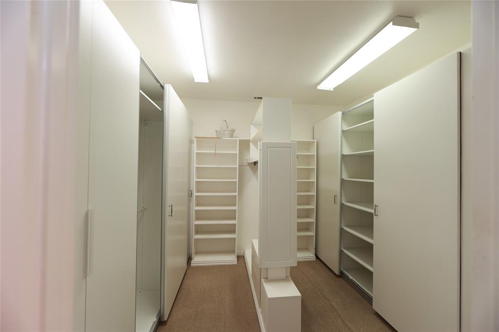 2421 Windy Ridge Court Property Photo 23