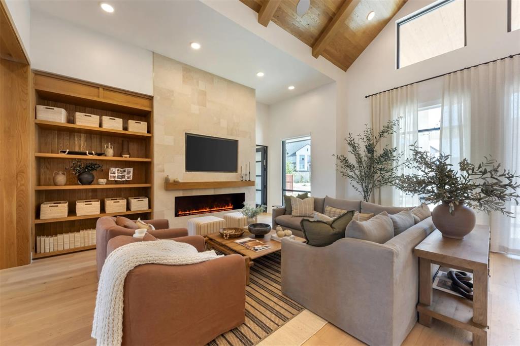 2908 East Howard Lane 07104 Property Photo 9