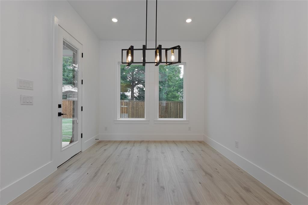 2222 Grove Lane Property Photo 13