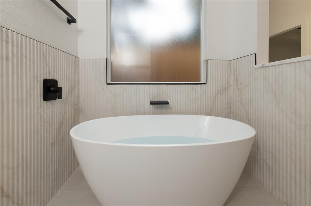 2222 Grove Lane Property Photo 21