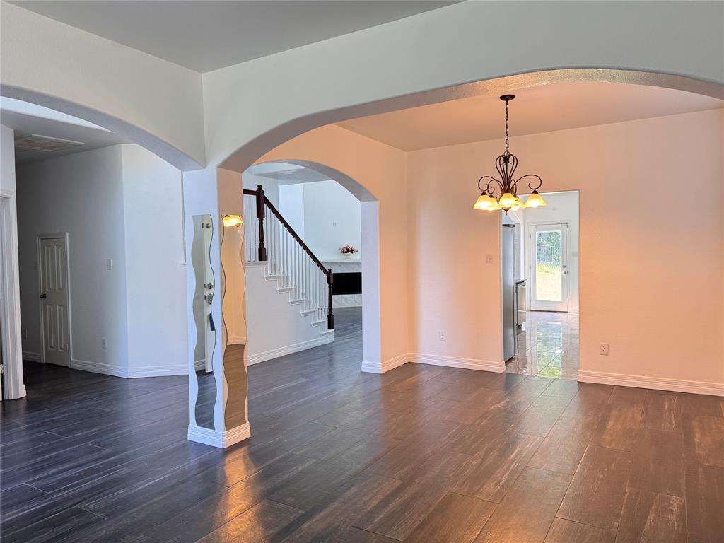 8226 Fox Creek Trail Property Photo 4