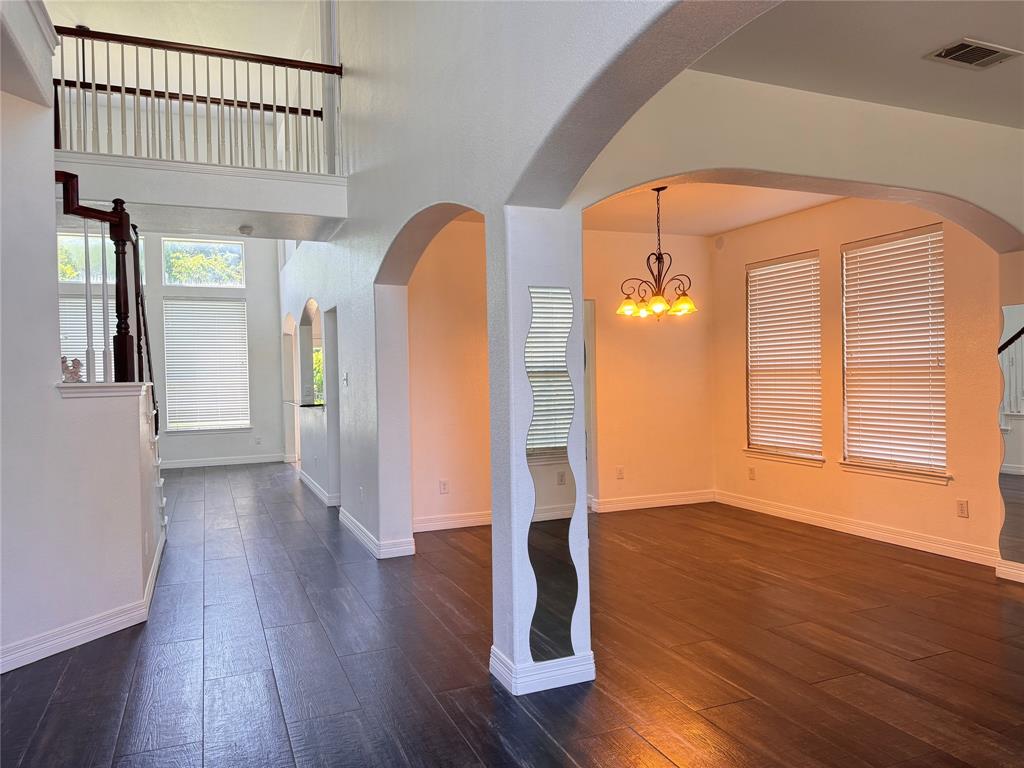 8226 Fox Creek Trail Property Photo 5