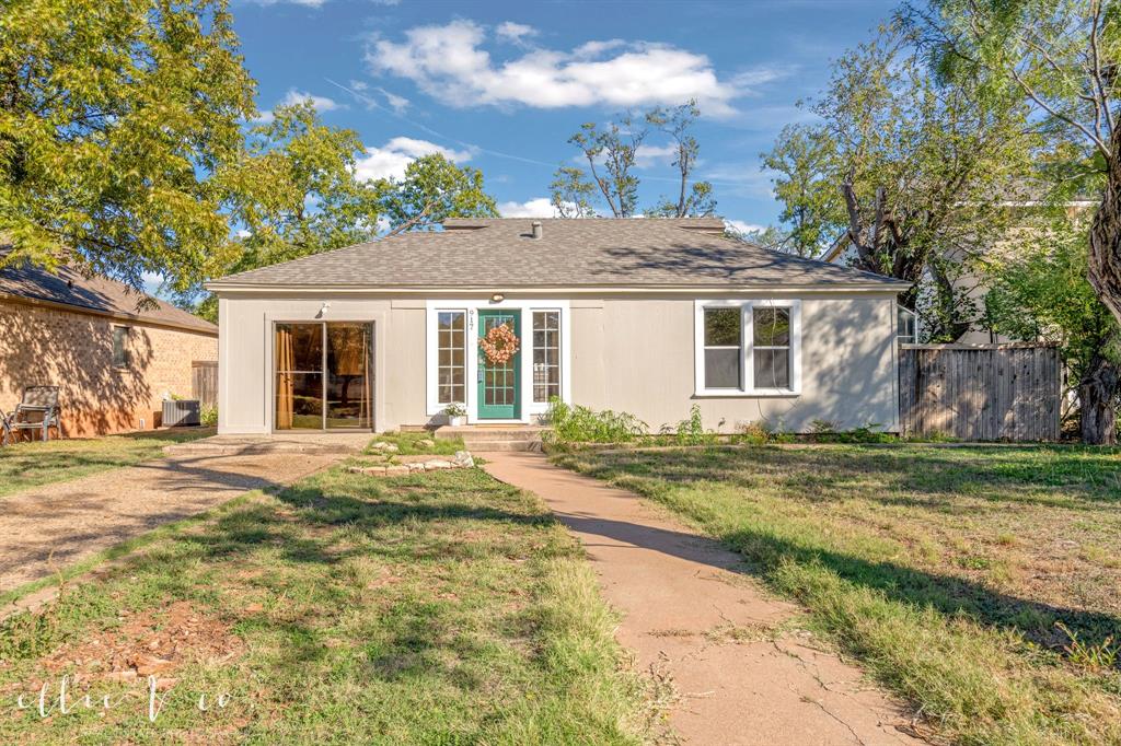 917 Blair Street Property Photo 1