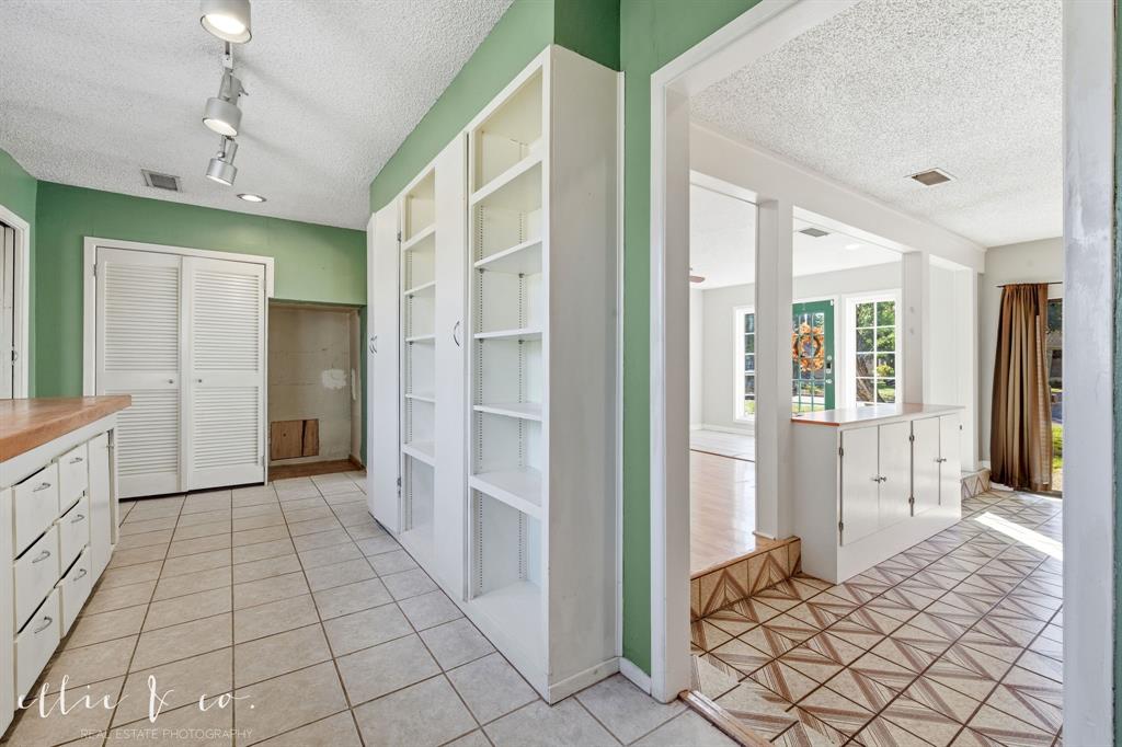 917 Blair Street Property Photo 12