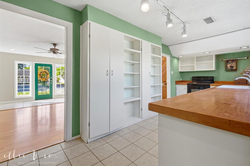 917 Blair Street Property Photo 15