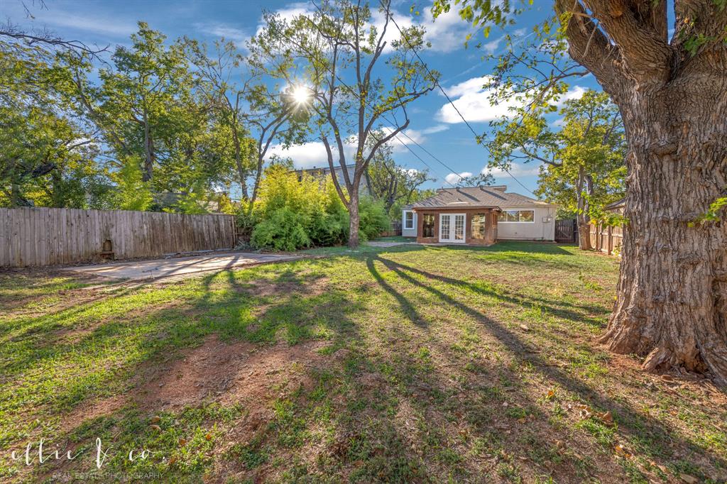 917 Blair Street Property Photo 37