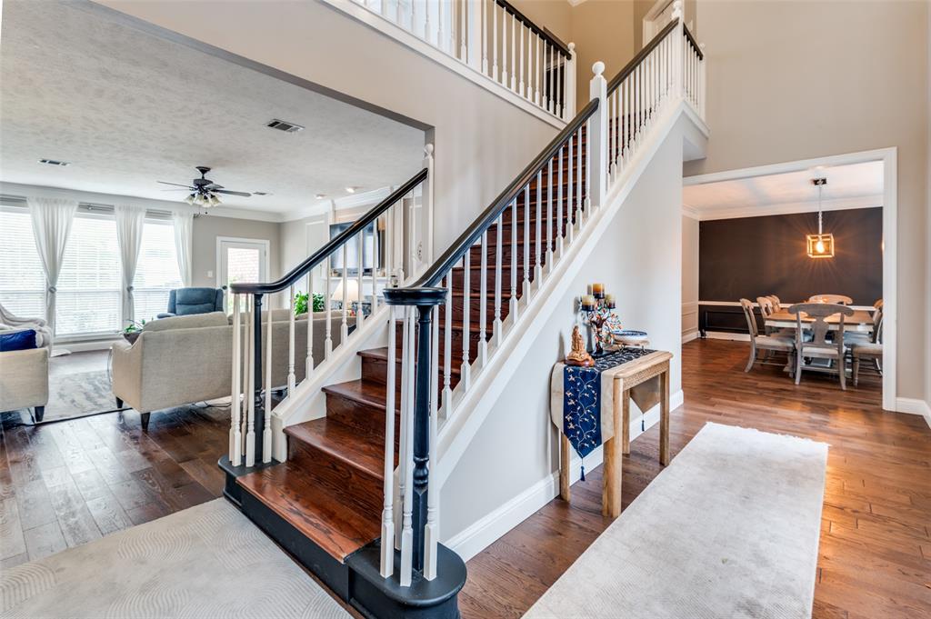 2204 Yaupon Drive Property Photo 3