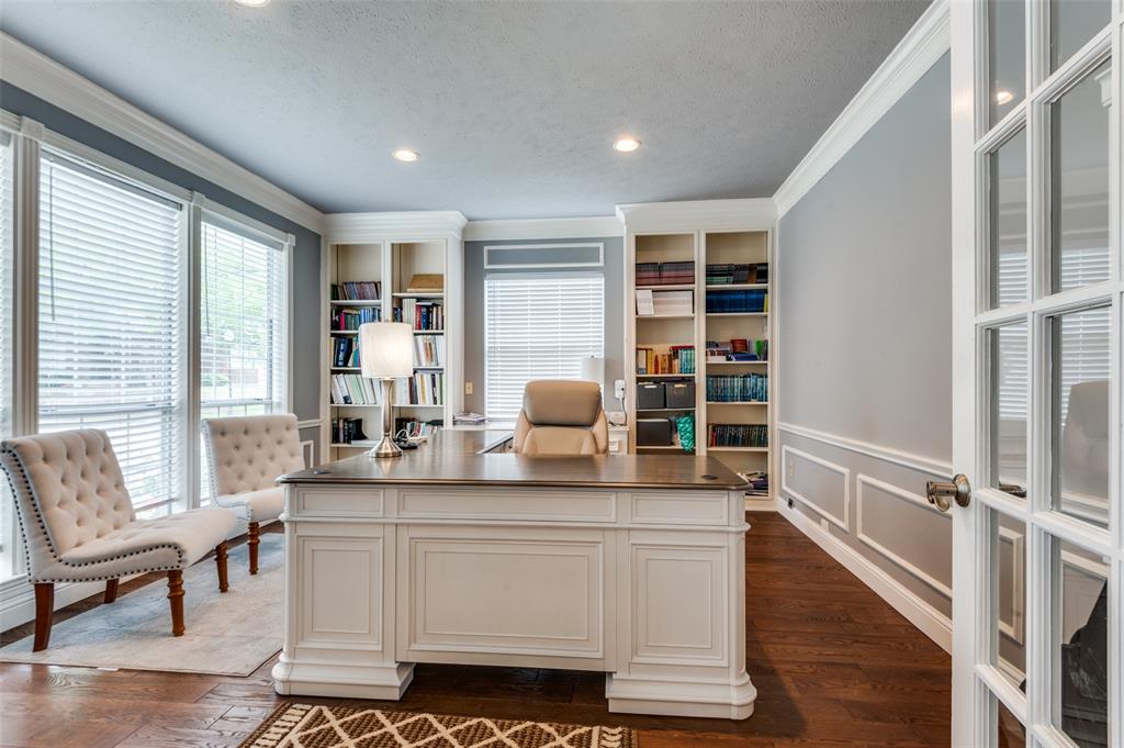 2204 Yaupon Drive Property Photo 4