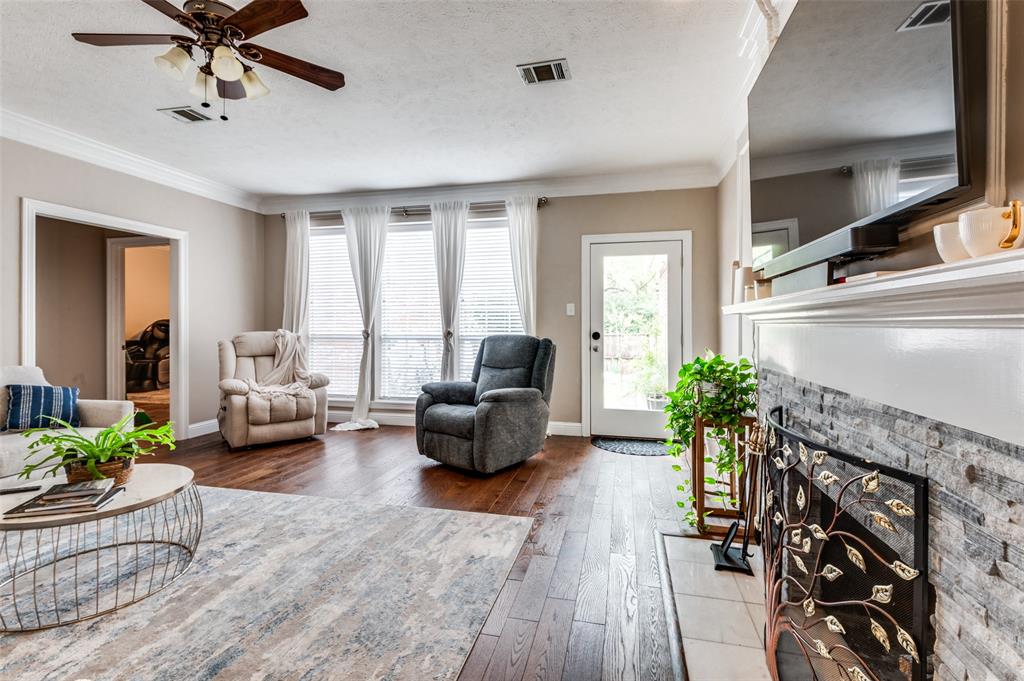 2204 Yaupon Drive Property Photo 8