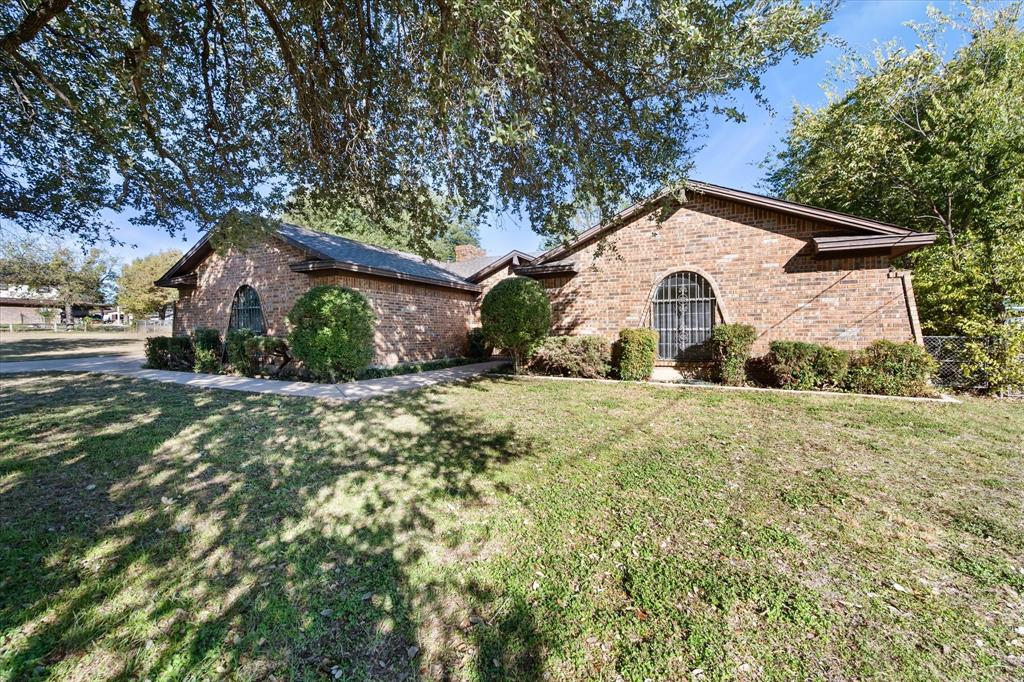 6208 S Ridge Road Property Photo 1