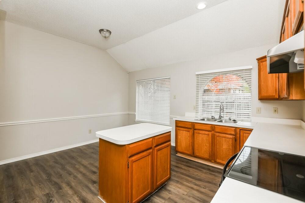 Address Unavailable Property Photo 7