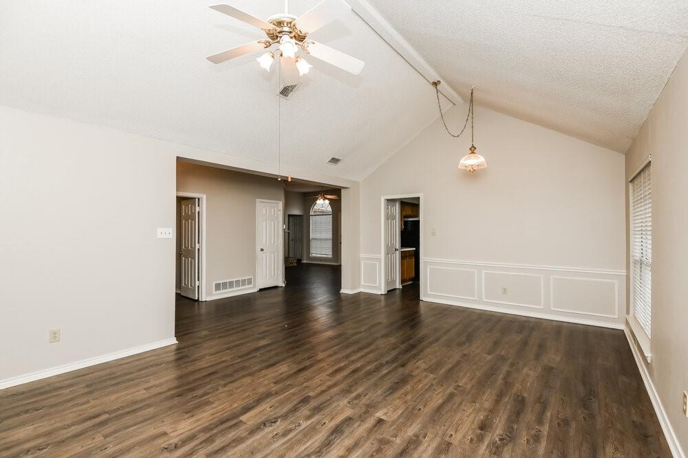 Address Unavailable Property Photo 9