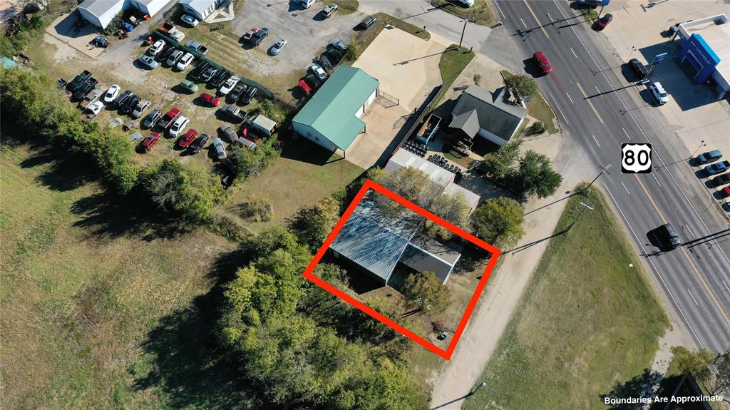 231 Ash Lane Property Photo 3