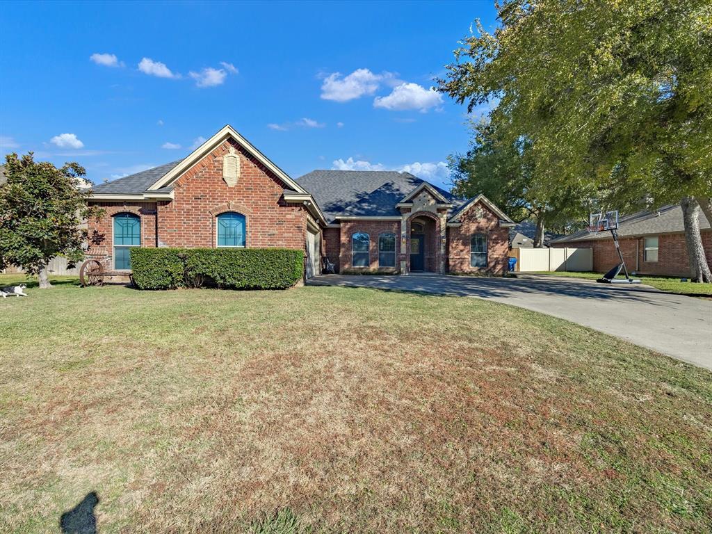 2107 Ridgewood Drive Property Photo 2