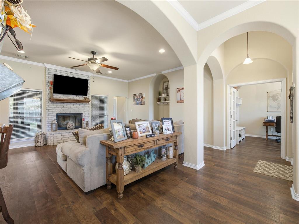 2107 Ridgewood Drive Property Photo 5