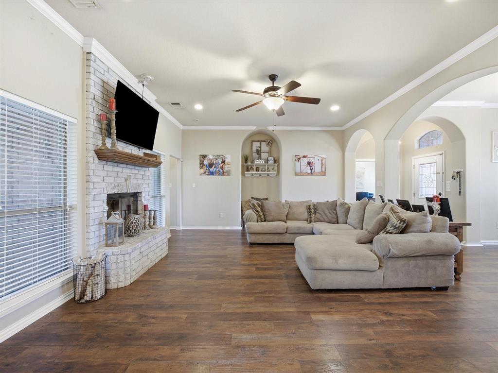 2107 Ridgewood Drive Property Photo 8