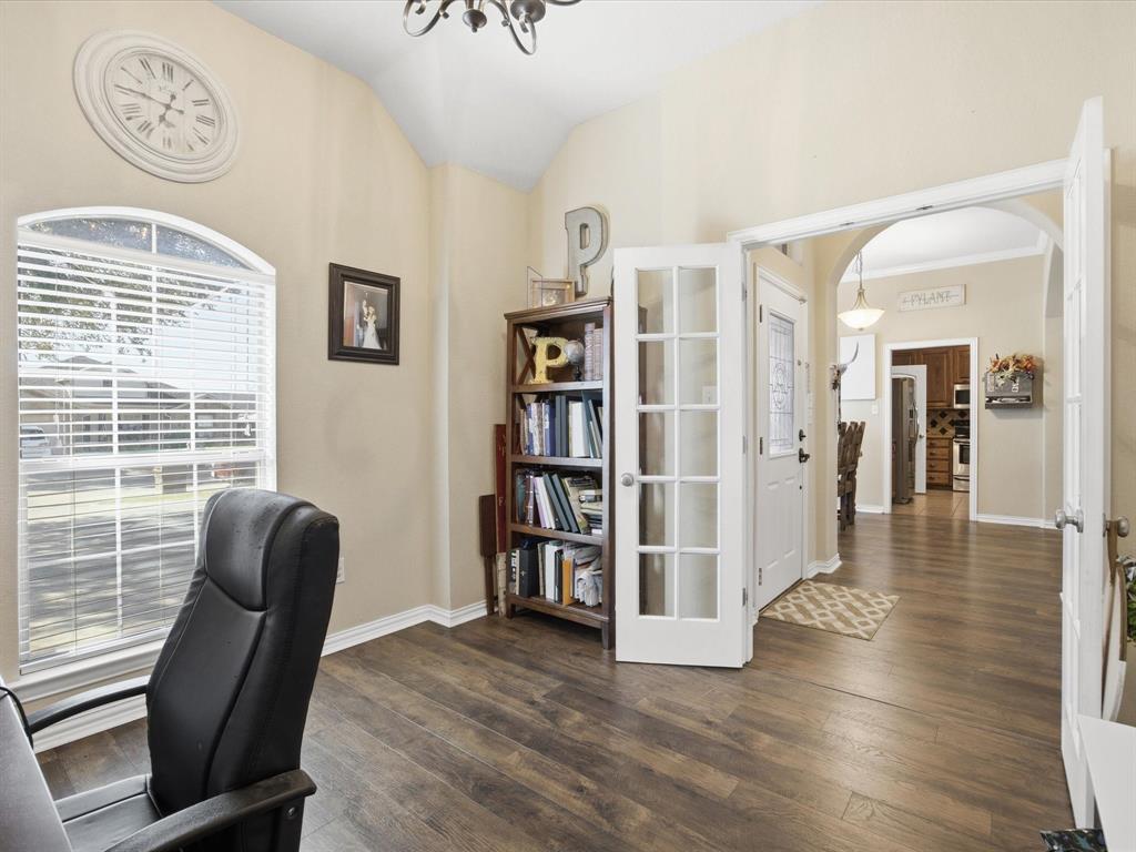 2107 Ridgewood Drive Property Photo 11