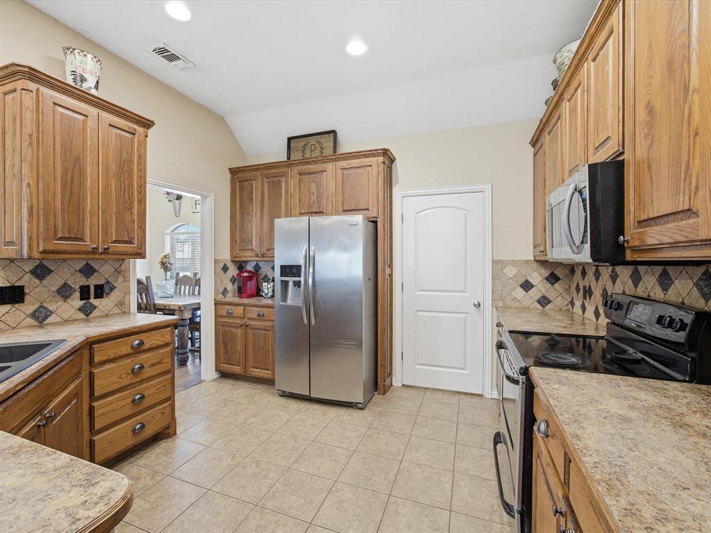 2107 Ridgewood Drive Property Photo 12