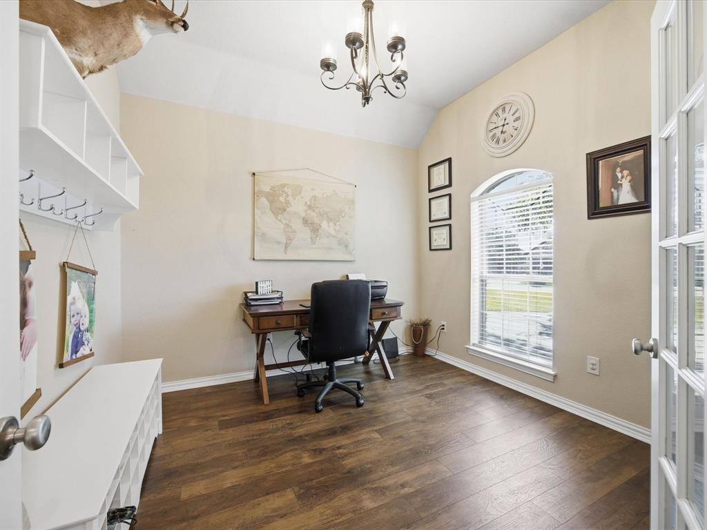 2107 Ridgewood Drive Property Photo 16