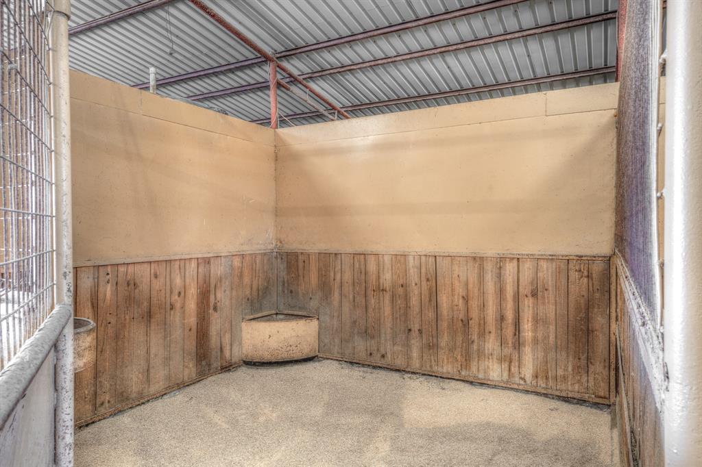 12992 Cemetery Road Property Photo 6