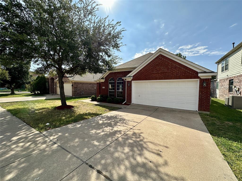 3804 Aldersyde Drive Property Photo 2