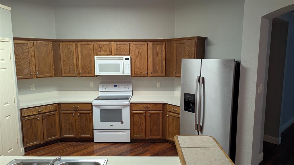 3804 Aldersyde Drive Property Photo 11