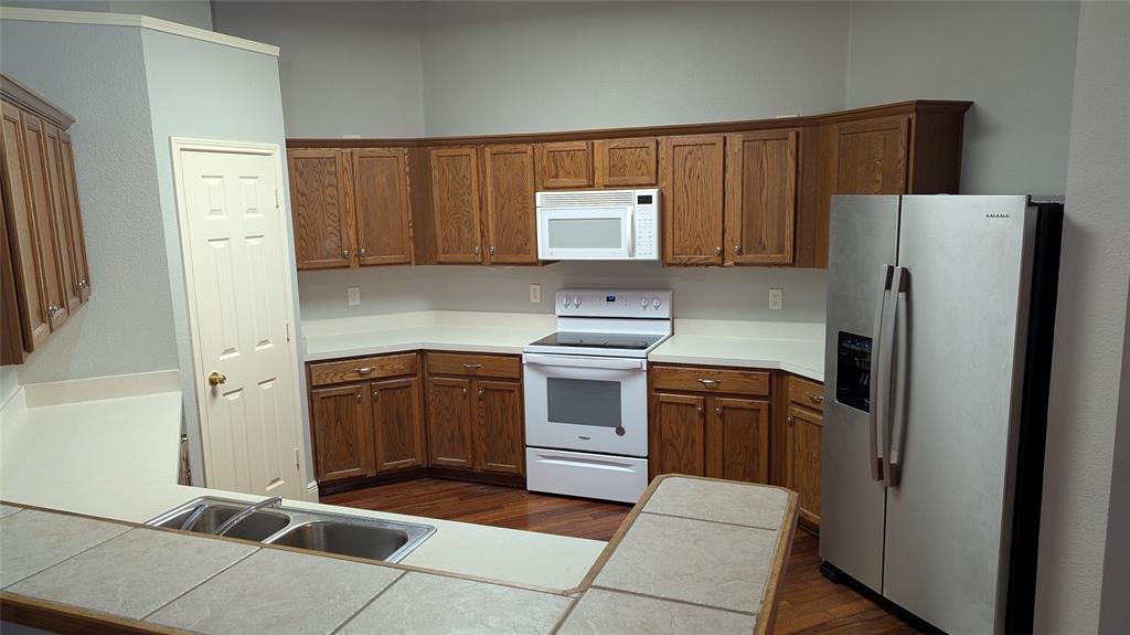 3804 Aldersyde Drive Property Photo 12