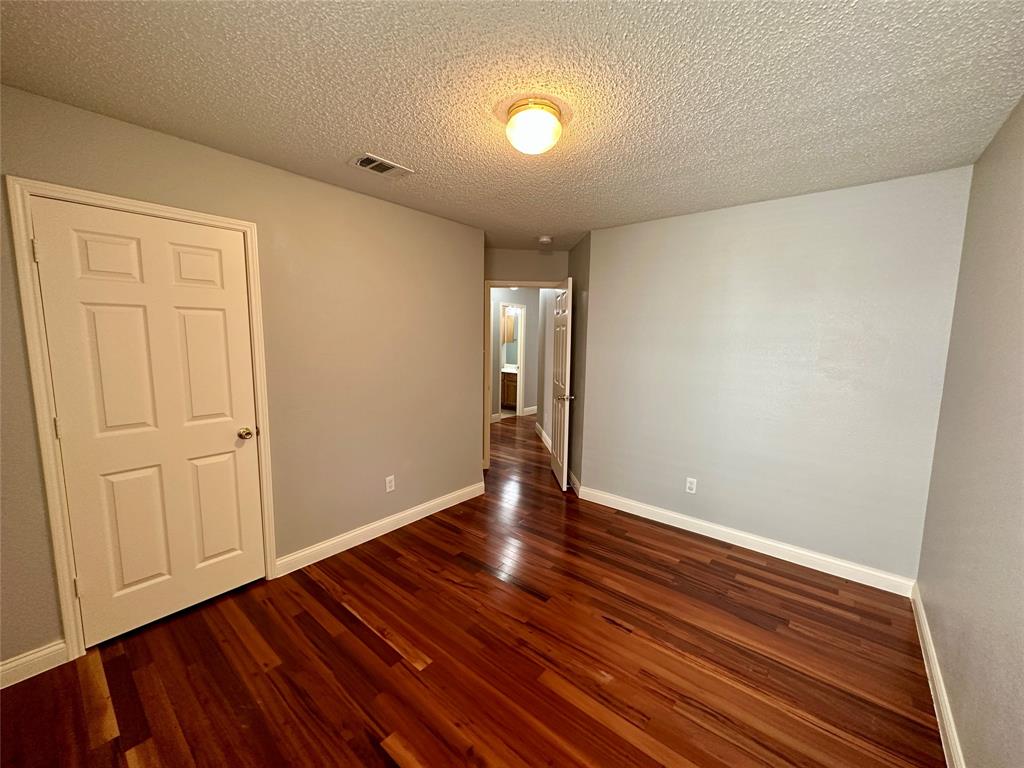 3804 Aldersyde Drive Property Photo 17