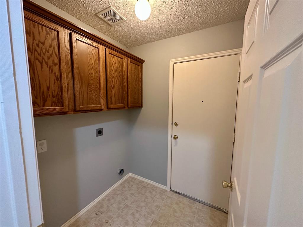 3804 Aldersyde Drive Property Photo 20