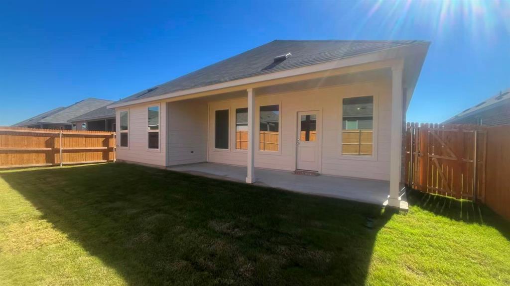 909 Calley Pear Trail Property Photo 14